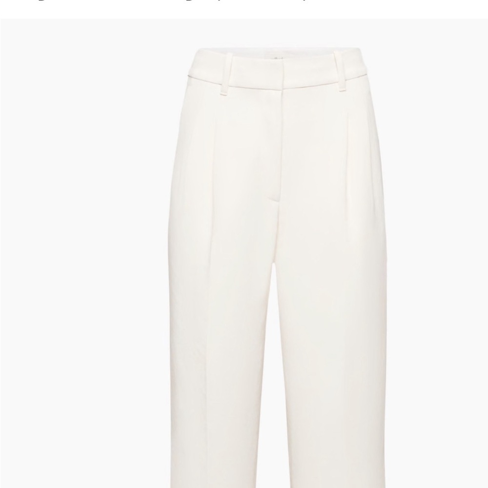 Aritzia effortless pant size 6